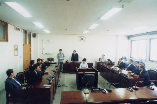 '제4대2기 사회도시위원회 회의' 게시글의 사진(1) '2004120704.jpg'