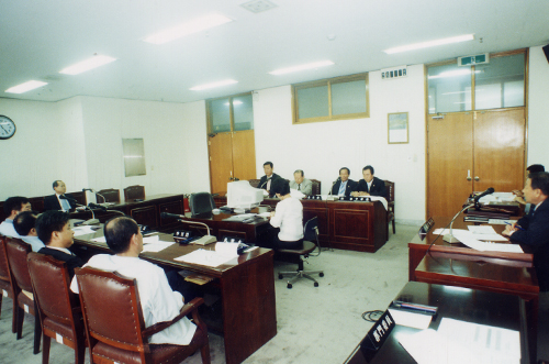 의회운영위원회(위원장 김종문)회의