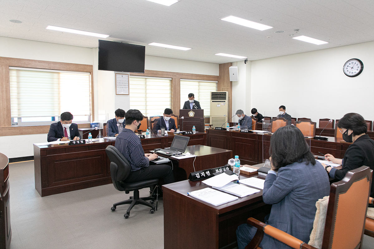 '제262회 임시회 신성장도시위원회' 게시글의 사진(3) 'BUKC9901.jpg'